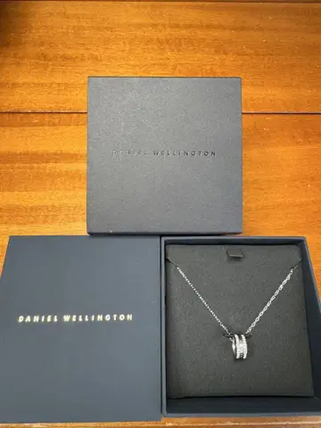 DANIEL WELLINGTON 더블 링 펜던트 목걸이 컨디션 최상