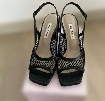 새상품급 다이애나 펌프스 23.5cm