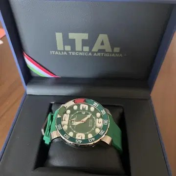 I.T.A. 그린 러버 벨트 수영 워치