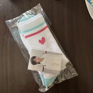 BTS JIN 양말 포토 카드 포함