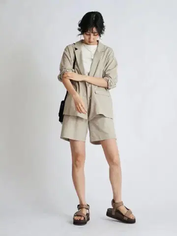 SNIDEL 워셔블 린넨 하프 팬츠