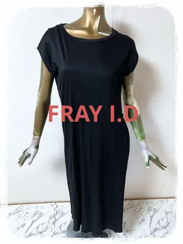 T18468 FRAY I.D 라인 컷 원피스 one