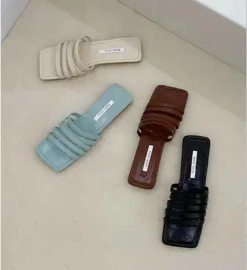 플랫 샌들