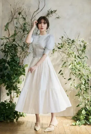 스트라이프 자카드 볼륨 스커트