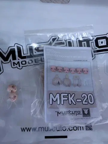 WF2025 MUSCUTO 메가미 디바이스 페이스 파츠 세트 MFK 20