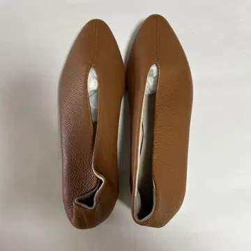24cm 카멜 펌프스 천연 가죽 로우힐 에마 일본제