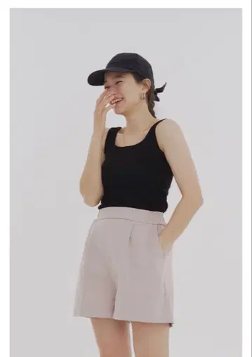 yori 스퀘어 탱크탑 블랙