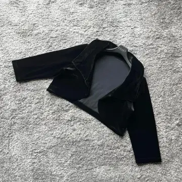 VELOUR NOIR 42 블랙 벨로아 볼레로 폭시