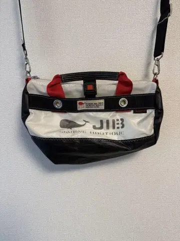 J113 숄더백 화이트/블랙/레드