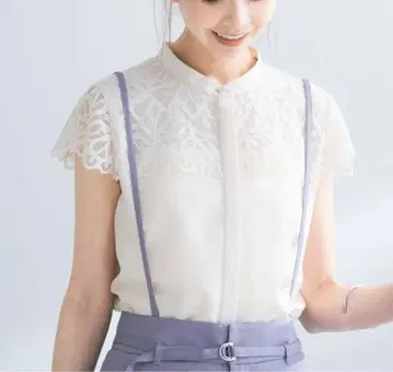어반 리서치 로쏘 워셔블 요크 레이스 블라우스