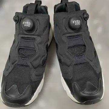 리복 INSTAPUMPFURY OG BLACK/WHITE 23.5
