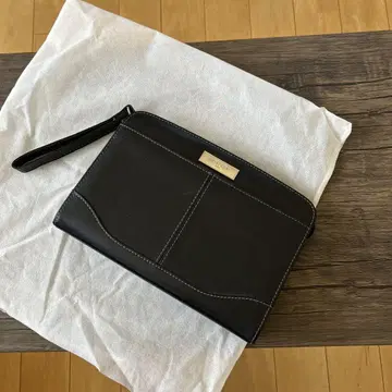 MICHEL KLEIN 블랙 클러치백