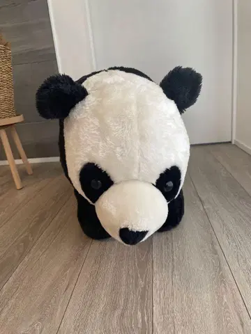 큼직한 팬더 봉제 인형