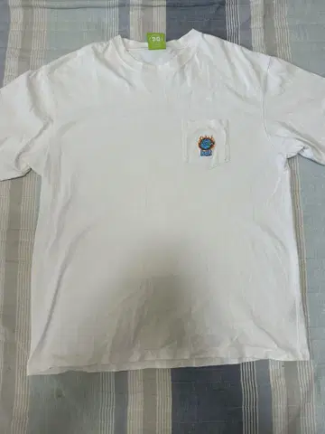 HUF 화이트 티셔츠 포켓 부착 캐릭터 자수