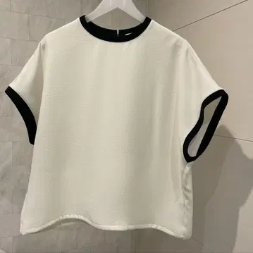 유나이티드 애로우즈 COMFY 돌먼 숏 슬리브 블라우스