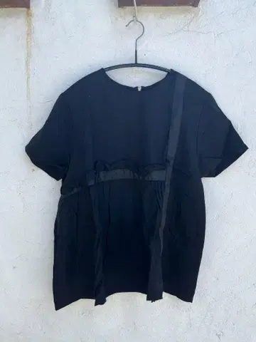 mint designs 반팔 블라우스 티셔츠 2 사이즈 블랙