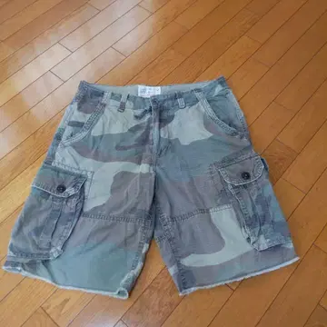 AMERICAN EAGLE 하프 팬츠