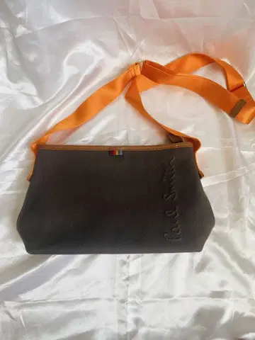 폴스미스(Paul Smith) 캠퍼스 로고 숄더백
