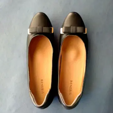 BENEBIS 블랙 스니커즈 펌프스 23.5cm