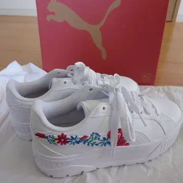 푸마 스니커즈 카르멘 2 MU 자수 *01 WHITE