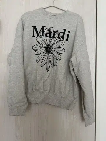 Mardi 트레이닝복