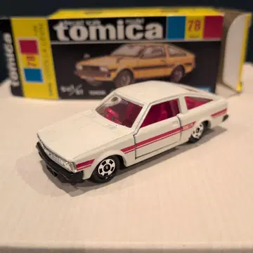 당시의 토미카 TOYOTA 코롤라 Levin (화이트)