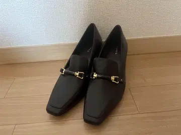 새상품 RANDA 로퍼