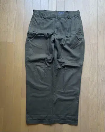 에디 바우어 치노 팬츠