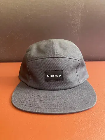 Nixon 닉슨 5 패널 캡
