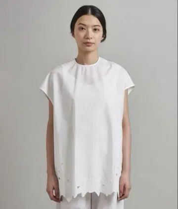 LOEFF 로에프 컷워크 자수 블라우스 화이트