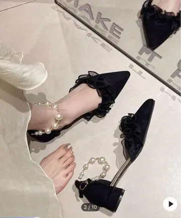 프릴 장식 펄 블랙 뮬