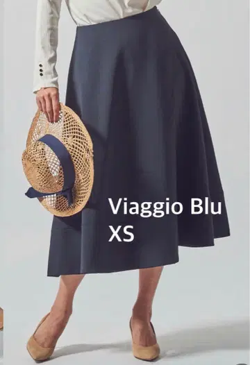 [새상품급] 비아지오 블루 플레어 스커트 XS