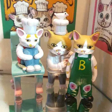 히구치 유코 마스코트 피규어 보리스와 작은 새, 미소년 보리스 견습생