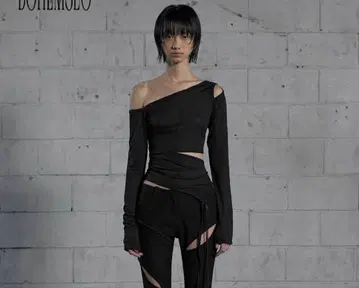 bohemiso 컷 아웃 상의 긴팔
