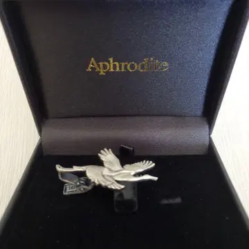 Aphrodite 학 디자인 넥타이핀(배송비 포함)