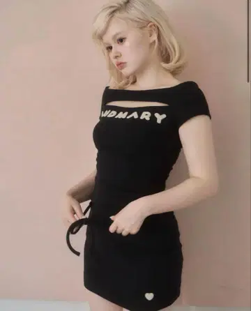 Andmary mary logo tops와 skirt 상하의 세트