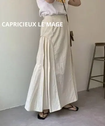 CAPRICIEUX LE'MAGE 사이드 턱 플리츠 스커트
