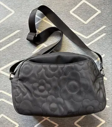 MARY QUANT 데이지 랜덤 퀼트 숄더 백