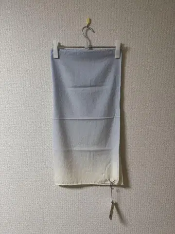 22SS WHITE 캐시미어 헤링본 스카프