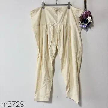 얇은 소재 캐주얼 팬츠 넉넉한 빅 사이즈 크림색