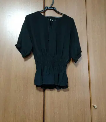 리본 개더 L 튜닉 상의