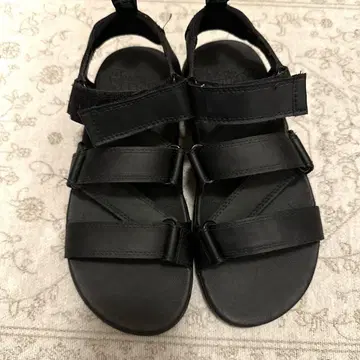 닥터마틴 Dr.Martens 블랙 샌들 UK4