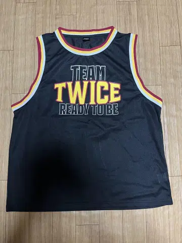 TEAM TWICE 미나 탱크탑 37