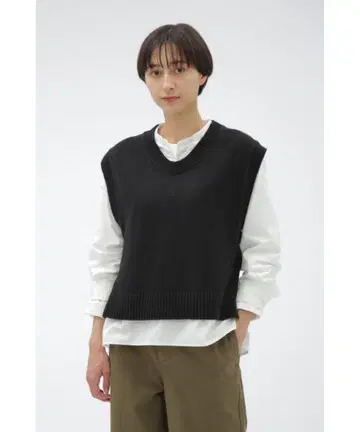 MHL 2025 SS 마가렛호웰 니트 베스트 블랙