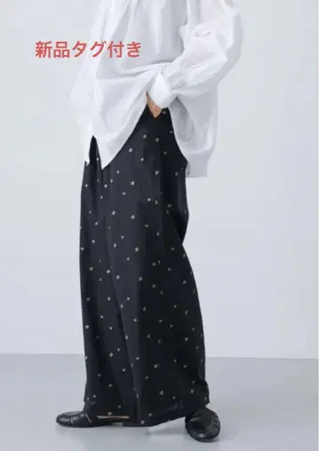 택 포함 새상품 DOORS 카구레 작은 꽃 자수 이지 팬츠 블랙