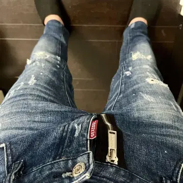 DSQUARED2 디스퀘어드 데님 프론트 지퍼 SEX COOL