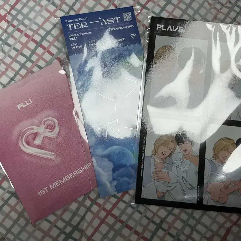 PLAVE | 플레이브 PLAVE PLLI 1st Generation Goods on Bunjang