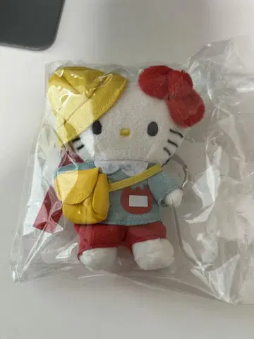 새상품 me % 롤리즈팜 헬로키티 키링 유치원