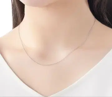 새상품급 쥬얼리 츠츠미 K10 화이트 골드 체인 목걸이