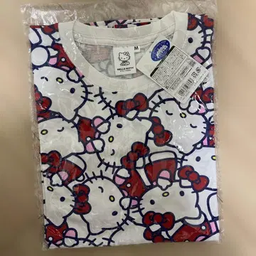 HELLO KITTY 캐릭터 티셔츠 M 사이즈